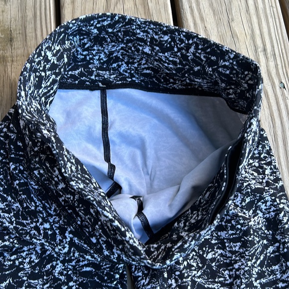 Lululemon Wunder Under Leggings - Picture 3 of 8